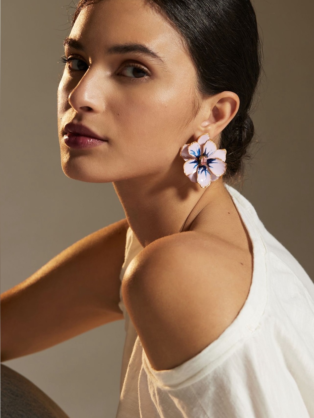 Anthropologie The Pink Reef Handpainted Earrings New Light Blue Flowers - Picture 5 of 9